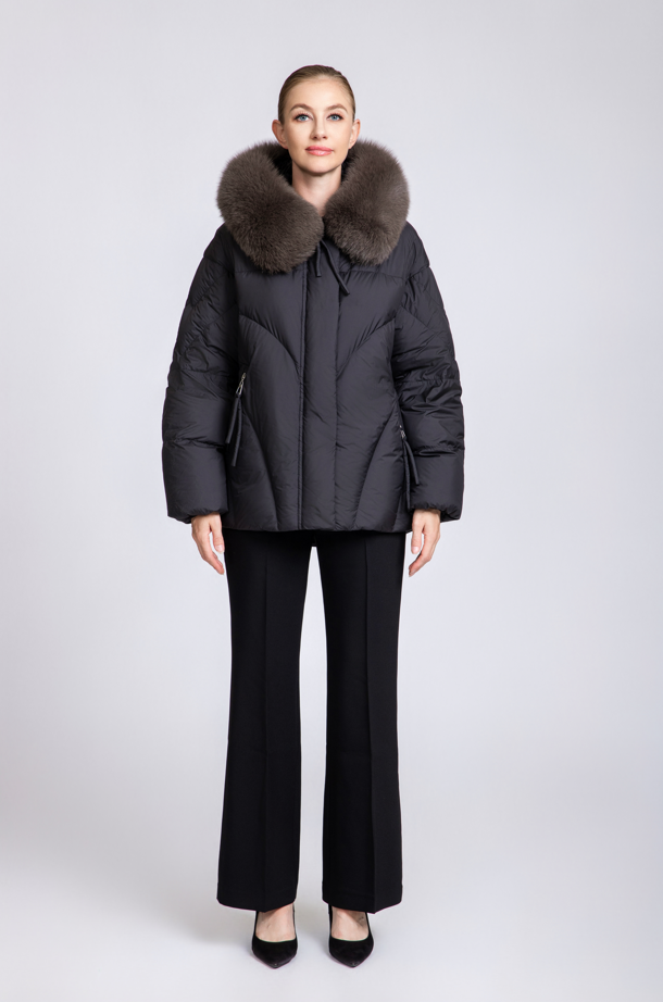 Fur-Collared Short-Line Silhouette Down Jacket