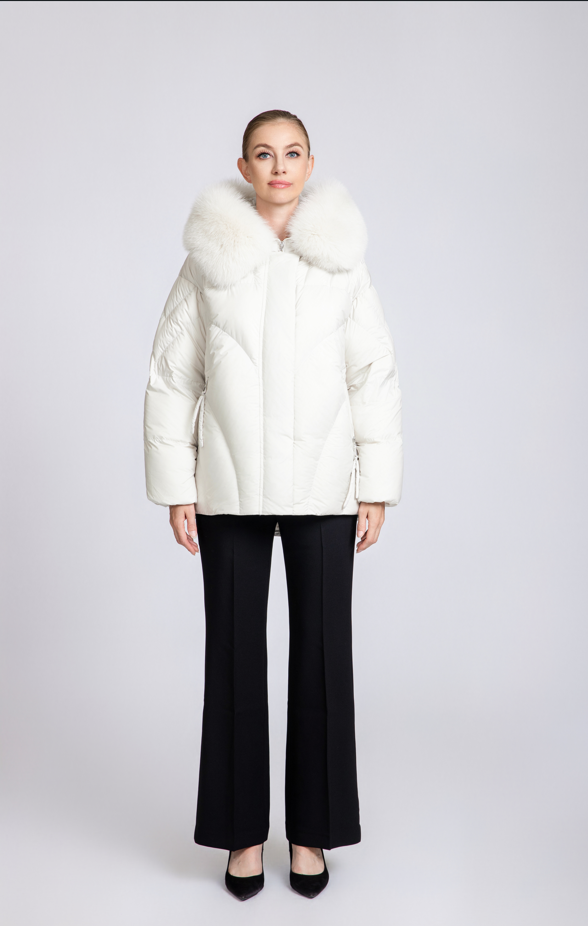 Fur-Collared Short-Line Silhouette Down Jacket