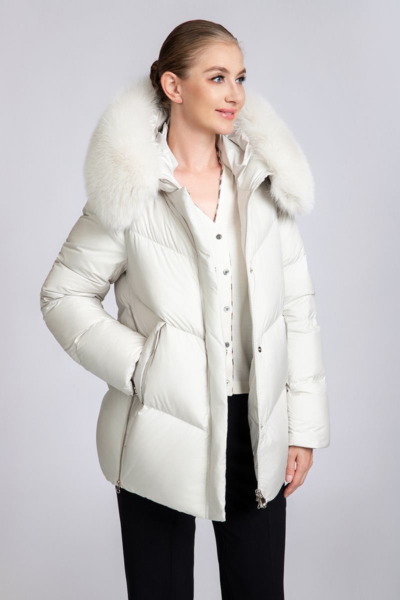 Women's 90% Duck Down Short Puffer Coat with Detachable Fox Fur