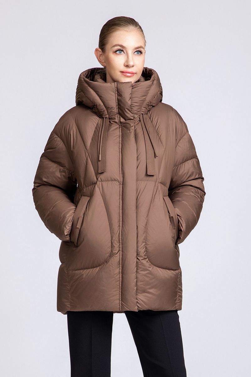 Women's Curved Quilted Hooded Puffer Jacket