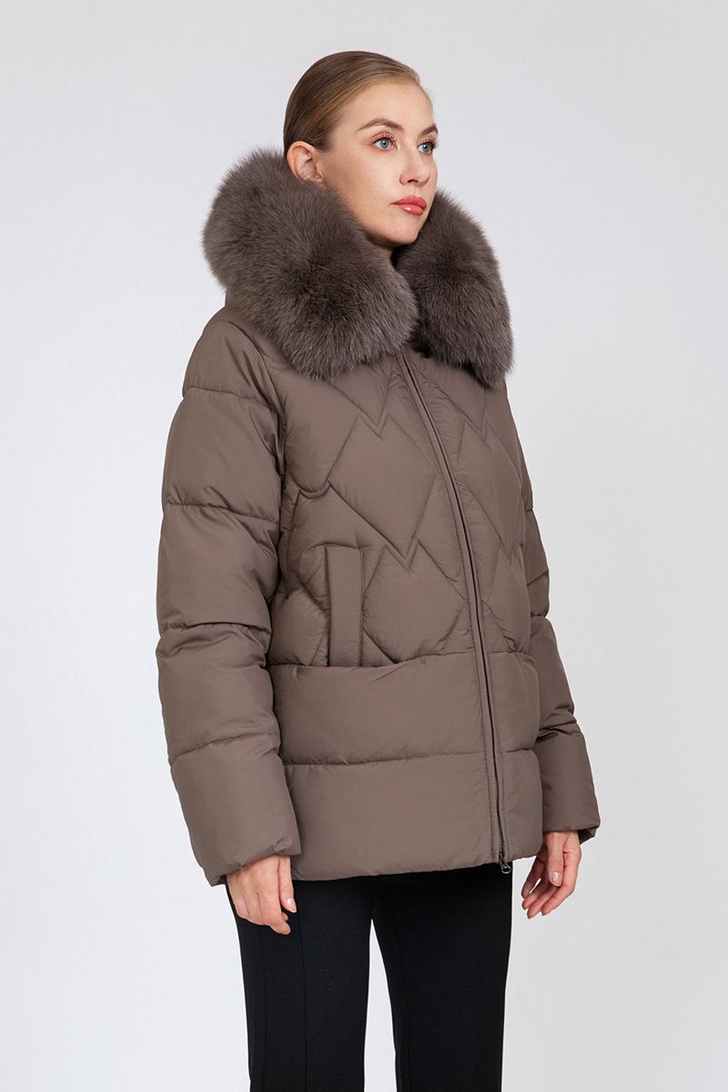 Women's Diamond-Quilted Puffer Jacket with Detachable Fox Fur Collar