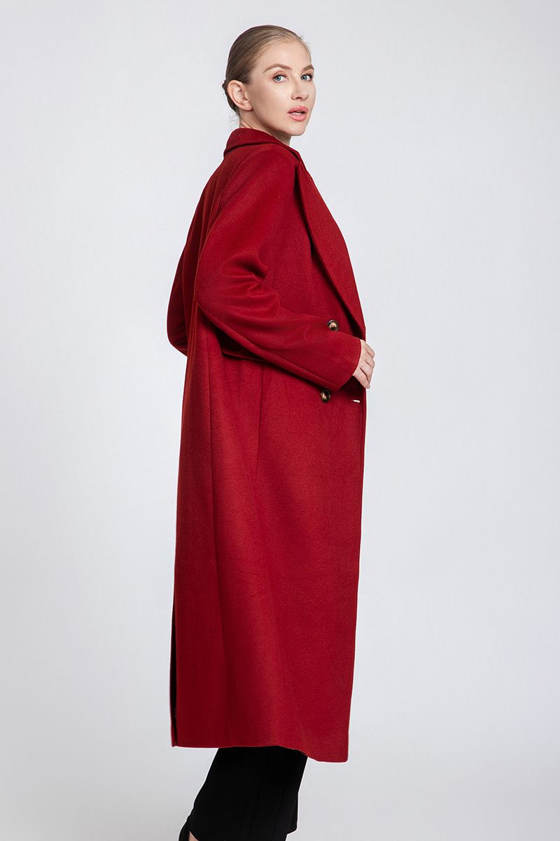Women's Oversized Lapel Long Wool Coat with Double-Breasted Closure