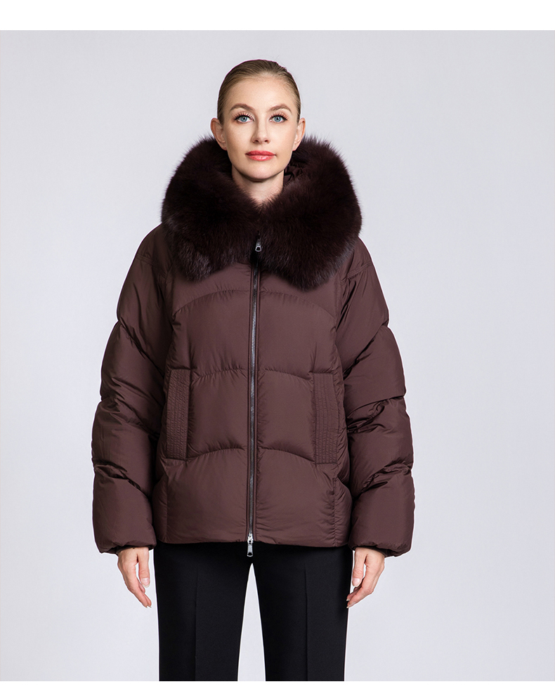 Women's short down jacket with fox fur collar