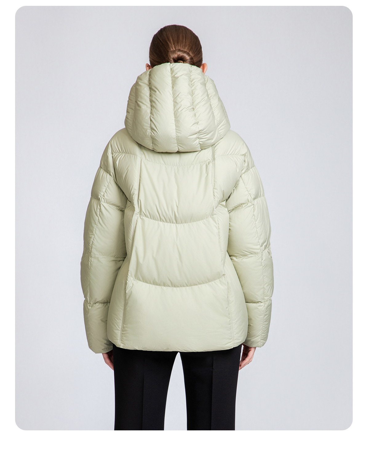 Women's Short Hooded 90% Duck Down Jacket - Comfort Fit