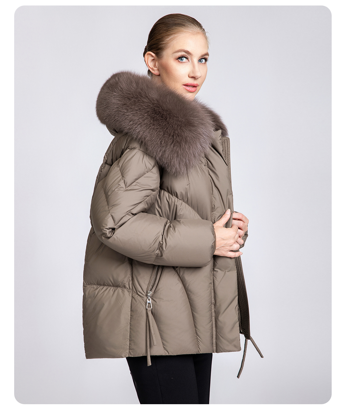 Women's Short Hooded 90% Duck Down Jacket with Fur Collar