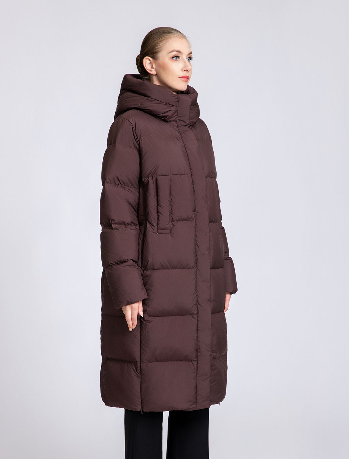 Women's long hooded thickened down jacket