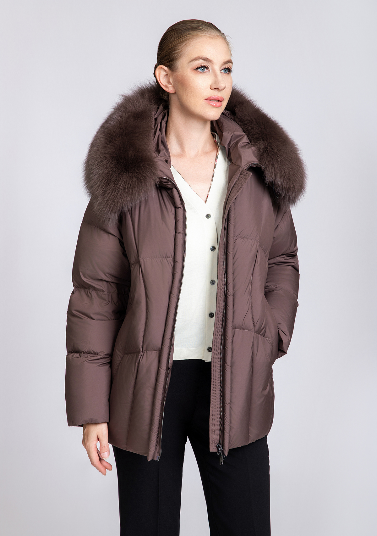 Women's Short Down Coat with Removable Fox Fur Collar
