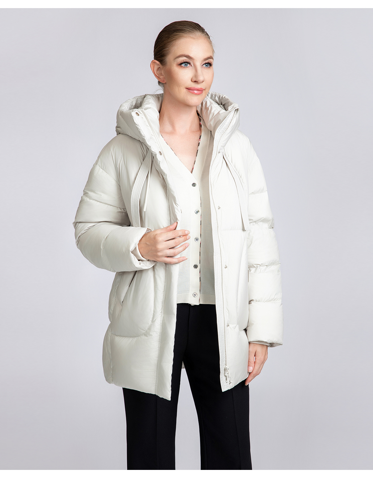 Women's Curved Quilted Hooded Puffer Jacket
