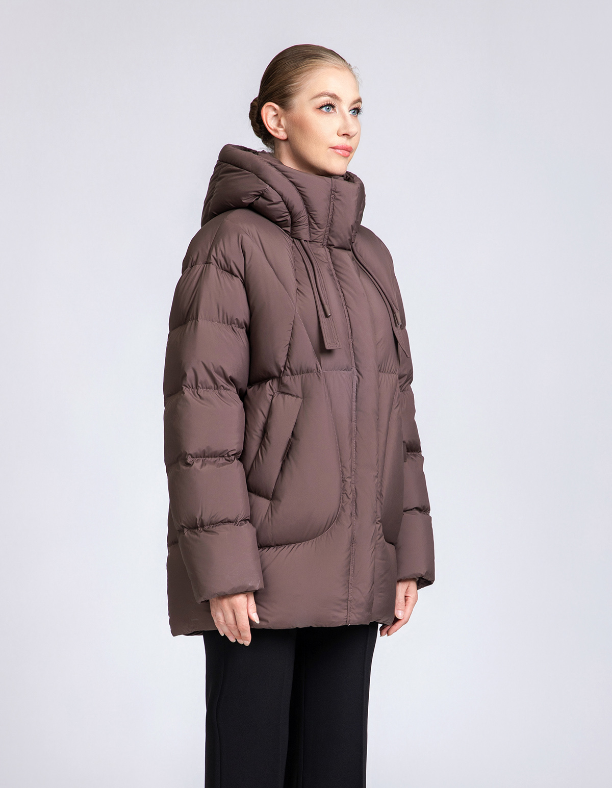 Women's Curved Quilted Hooded Puffer Jacket