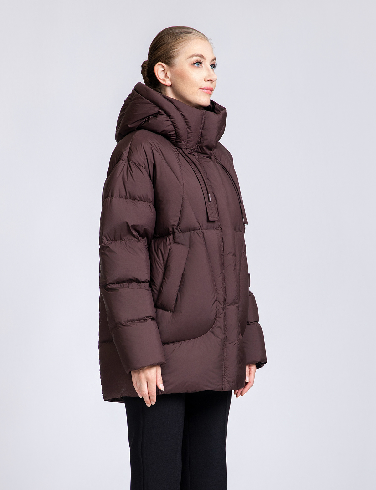 Women's Curved Quilted Hooded Puffer Jacket