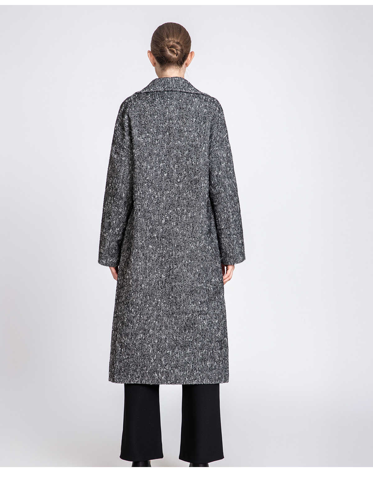Women's Herringbone Long Wool Coat with Double-Breasted Closure